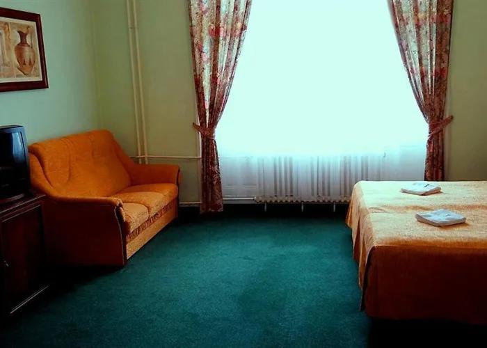 Hotel Ester Карлови Вари Екстериор снимка