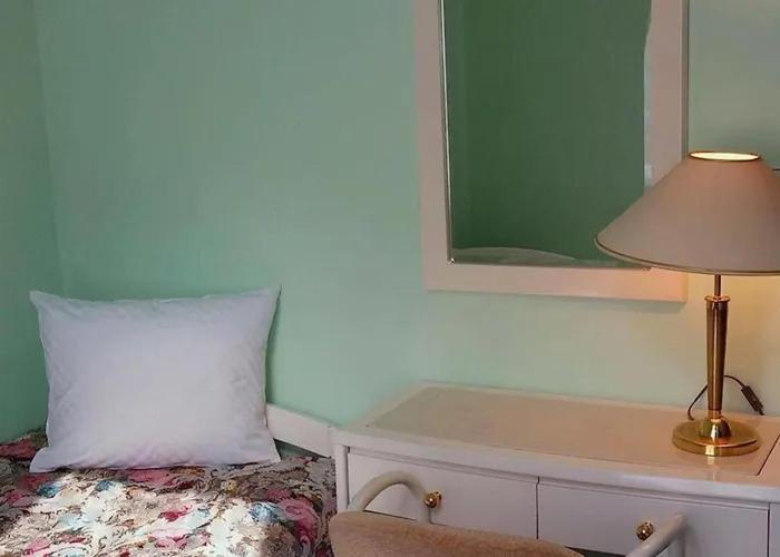 Hotel Ester Карлови Вари Екстериор снимка