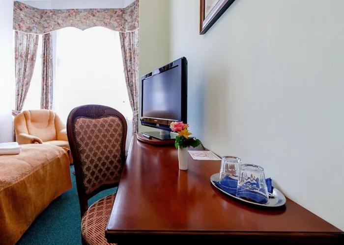 Hotel Ester Карлови Вари Екстериор снимка