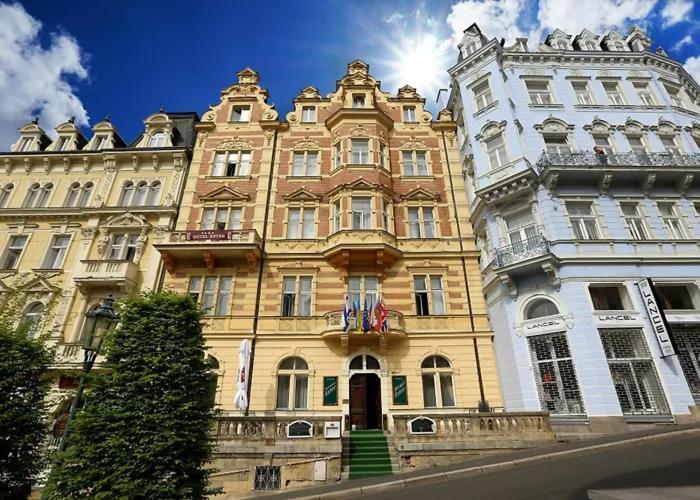 Hotel Ester Карлови Вари Екстериор снимка