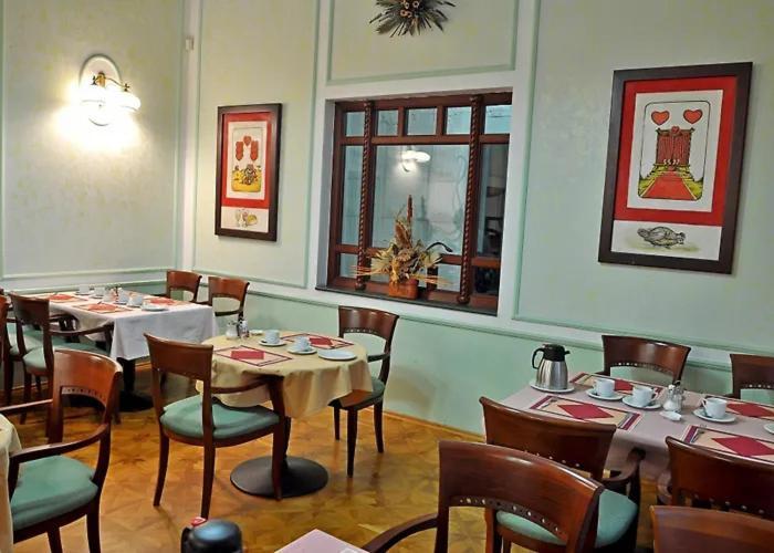 Hotel Ester Карлови Вари Екстериор снимка